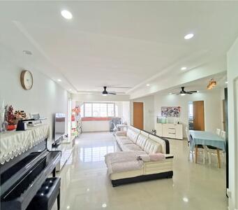 For Sale - 110 Bukit Batok West Avenue 6