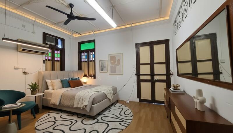 For Sale - Retro Freehold Detached @ Kovan | Quiet | 1km to Xinghua | Ideal for Rebuild or A&A