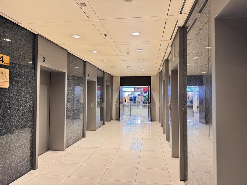 Peninsula Plaza, 111 North Bridge Road, 334 sqft, Other Retail For Sale, by Sharon Nio, 60157766 - CommercialGuru.com.sg