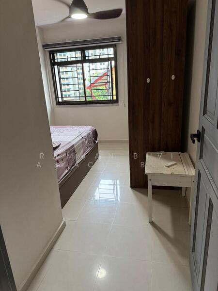 For Rent - 224D Compassvale Walk