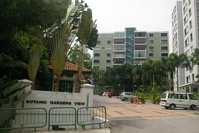 Botanic Gardens View Building Entrance