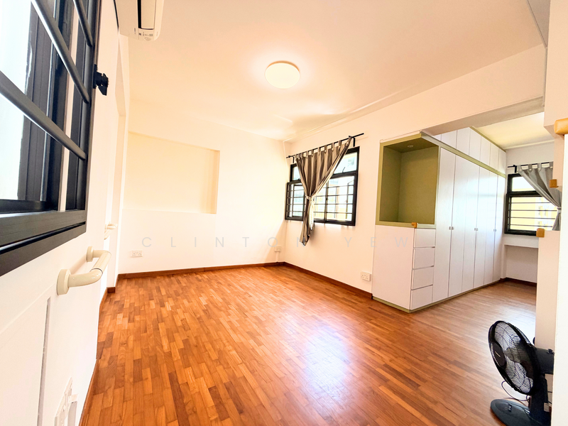 For Rent - 482 Admiralty Link