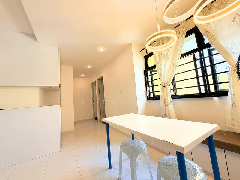 For Rent - 482 Admiralty Link