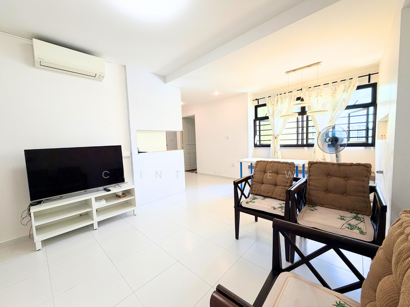 For Rent - 482 Admiralty Link