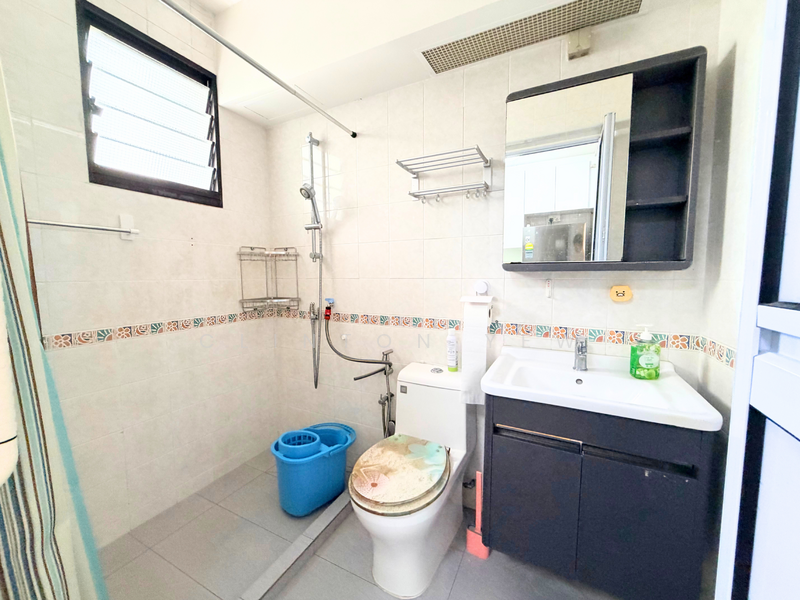 For Rent - 482 Admiralty Link