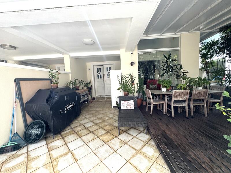 Holland Grove View and Timeless Elegance - A Rare Semi-Detached Gem, Tanglin / Holland / Bukit Timah, 5 Bedrooms, 2,156 sqft, Semi-Detached House For Sale, by Shirley Seng, 60158220 - PropertyGuru.com.sg