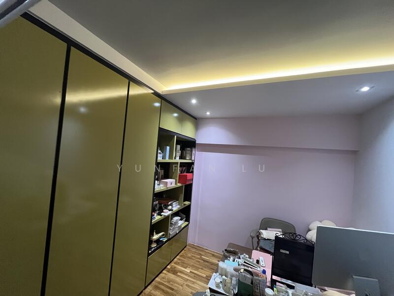 Study/bedroom with AC