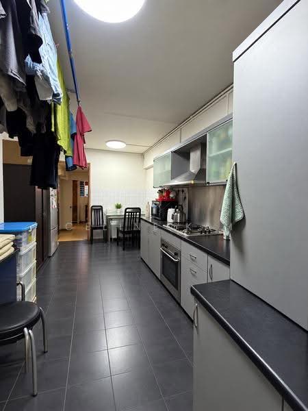 295 Tampines Street 22, 295 Tampines Street 22, Pasir Ris / Tampines, 2 Bedrooms, 785 sqft, HDB Flat For Sale, by Celine Kam, 60158284 - Kitchen - PropertyGuru.com.sg
