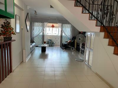 For Sale - 221 Bukit Batok East Avenue 3