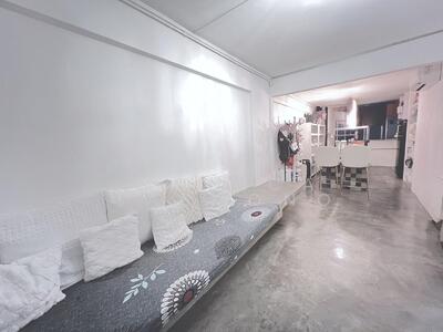 For Sale - 311 Hougang Avenue 5