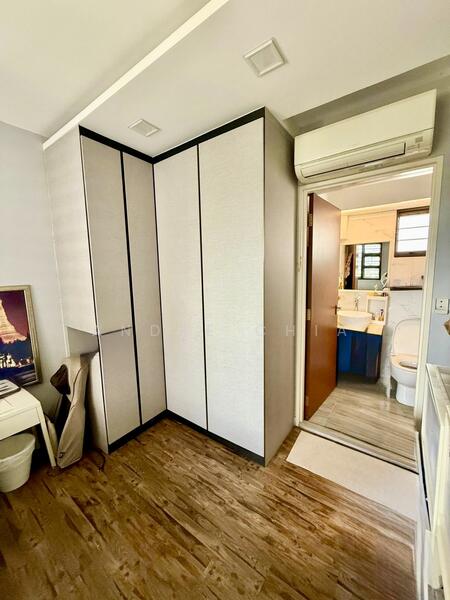 Master Bedroom Built-in Wardrobe 