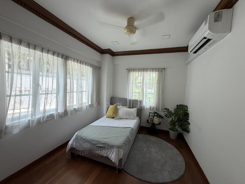 Gentle Villas Detached House For Sale at S$ 6,843,250 | PropertyGuru Singapore - Common Bedroom