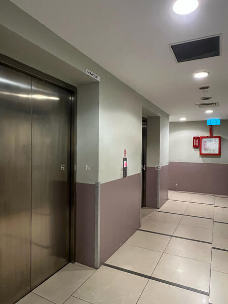 Paya Lebar Square, 60 Paya Lebar Singapore, 484 sqft, Office For Sale, by Rina Ang, 60158520 - Service Lift - CommercialGuru.com.sg