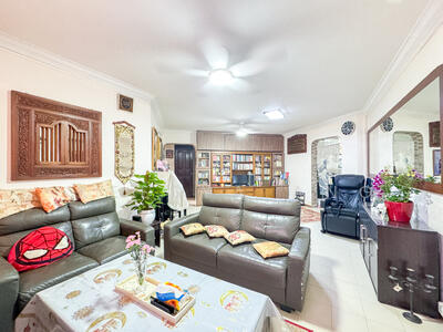 For Sale - 276 Tampines Street 22