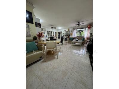 For Sale - 253 Compassvale Street