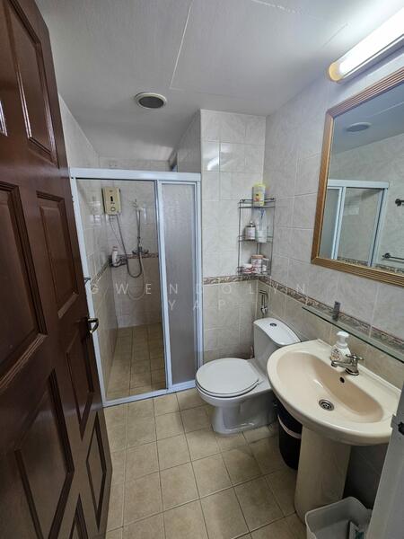 Common Bathroom