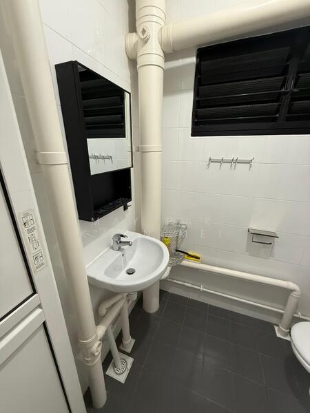 For Rent - 520 Jurong West Street 52