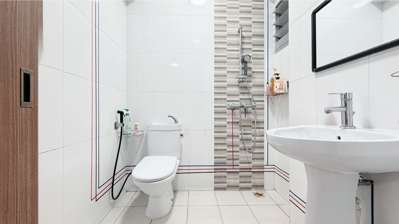 Master toilet