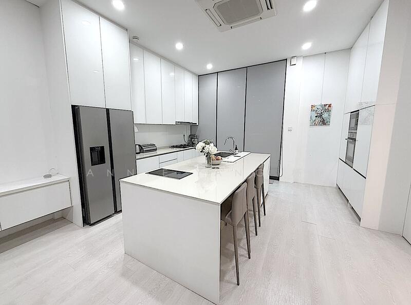 D21 landed, Yuk Tong Ave, 1 km Pei Hwa, Move In Ready, Lift, 3 Phase, No Extension, 6 yo Reno