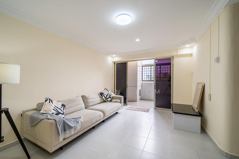 For Rent - 221 Hougang Street 21