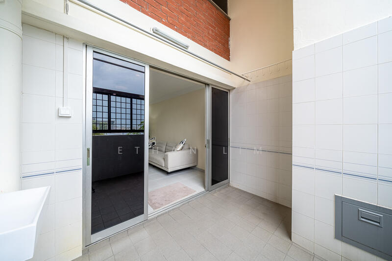 For Rent - 221 Hougang Street 21