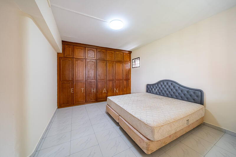 For Rent - 221 Hougang Street 21