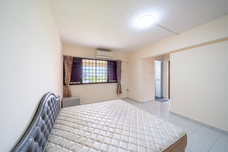 For Rent - 221 Hougang Street 21