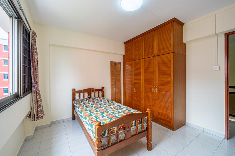 For Rent - 221 Hougang Street 21