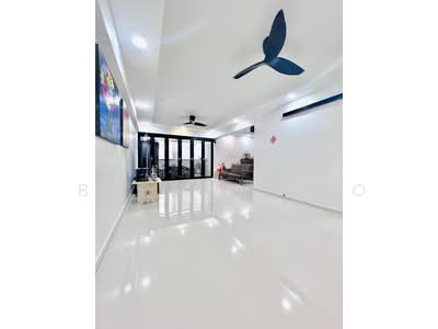 For Sale - 297A Compassvale Street