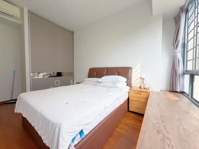 For Rent - The Palette