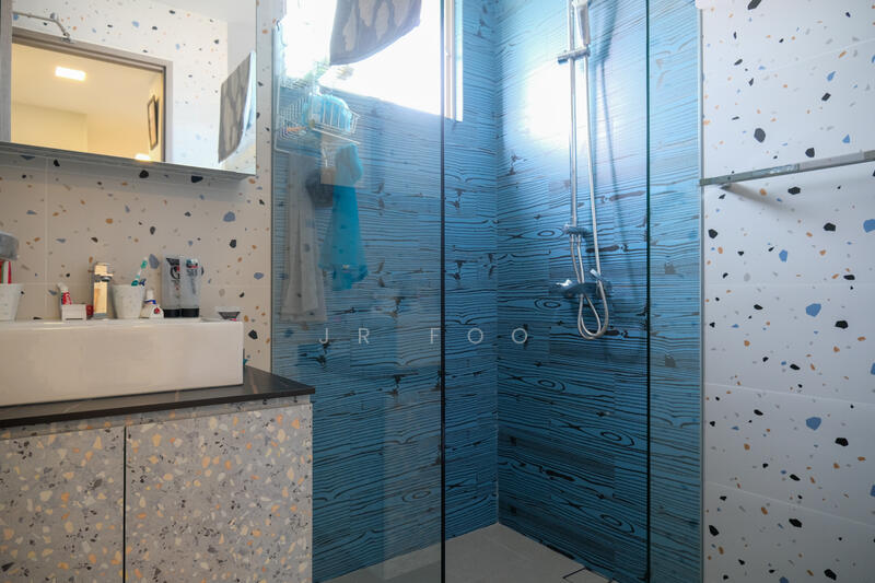 COMMON BATH