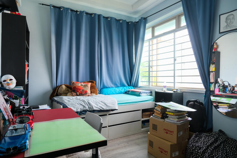 BEDROOM 2