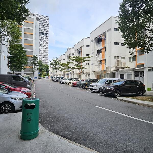 Car Park at back of Blk 102 Towner Rd