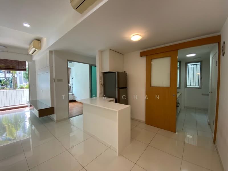 The Stellar, 18A West Coast Road, 3 Bedrooms, 1,001 sqft, Condominium For Sale, by Tessa Chan, 60159603 - PropertyGuru.com.sg