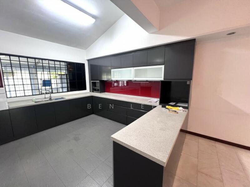 For Rent - clementi road D05 cheap terrace house 4 bedroom rent