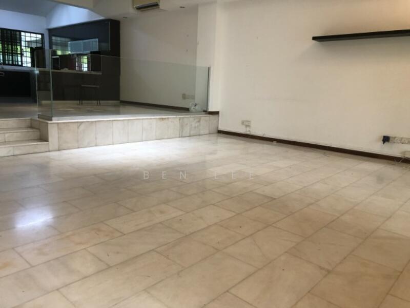 For Rent - clementi road D05 cheap terrace house 4 bedroom rent