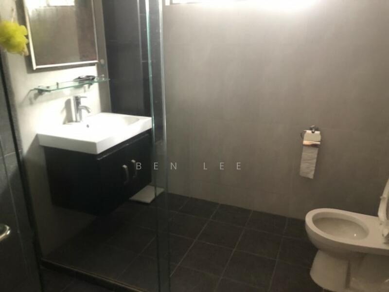 For Rent - clementi road D05 cheap terrace house 4 bedroom rent