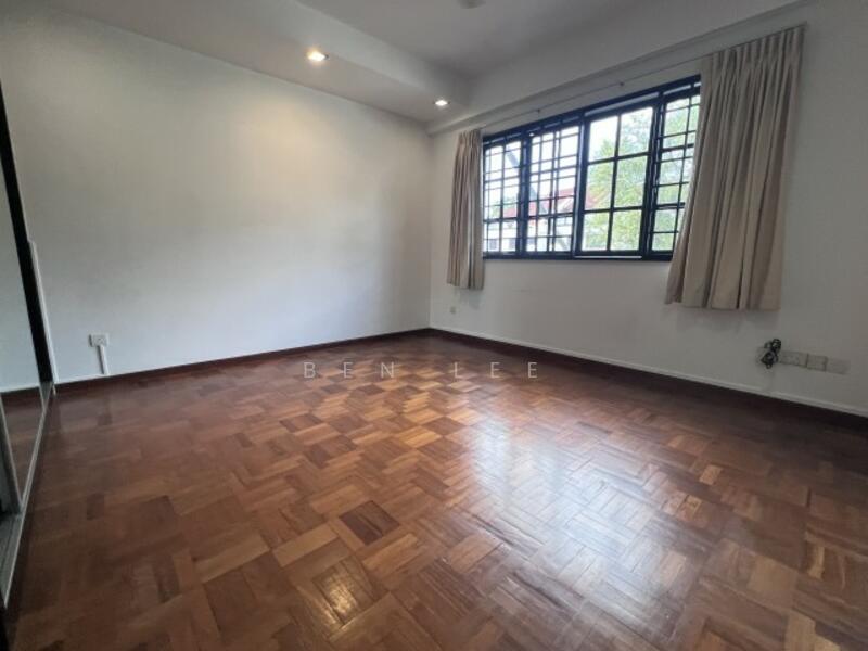 For Rent - clementi road D05 cheap terrace house 4 bedroom rent