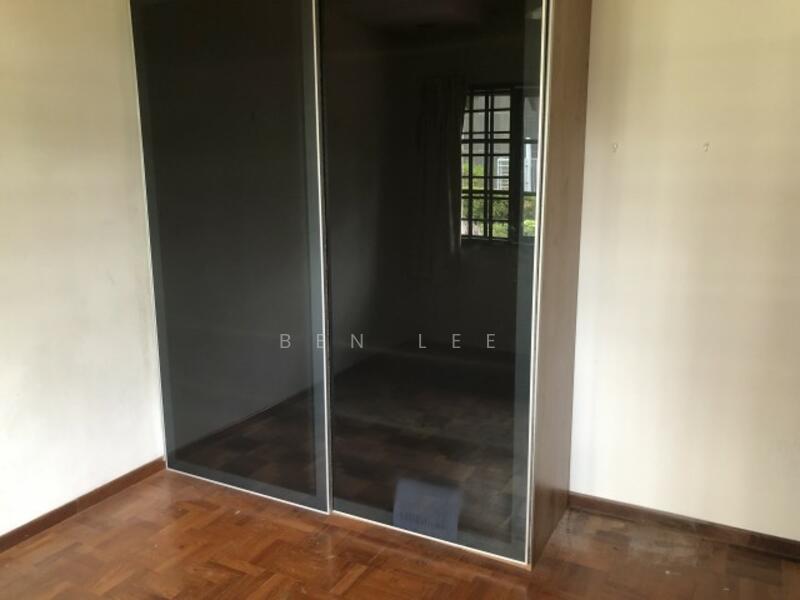 For Rent - clementi road D05 cheap terrace house 4 bedroom rent