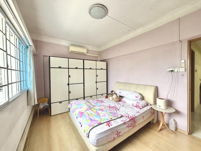 Common bedroom