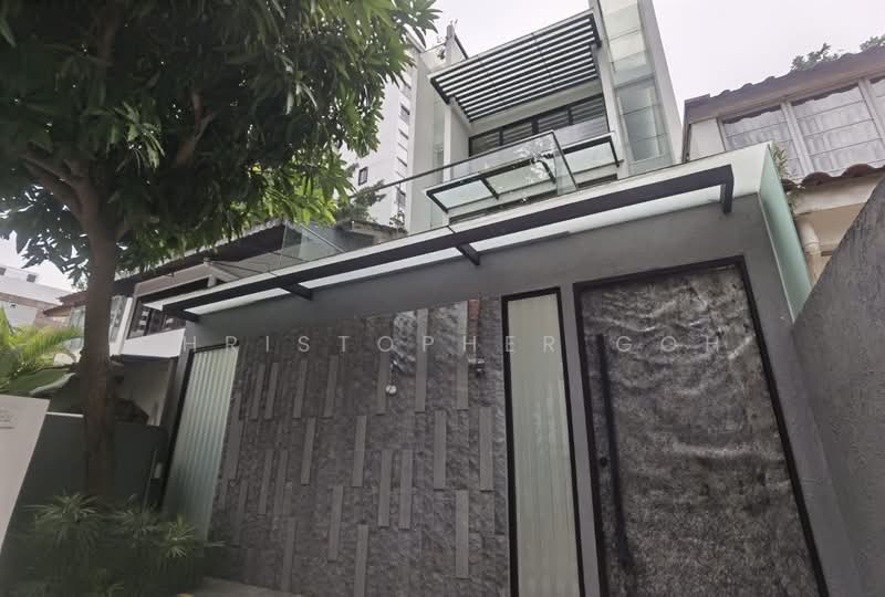 Jalan Elok, Jalan Elok, 4 Bedrooms, 3,195 sqft, Terraced House For Sale, by Christopher Goh, 60159723 - PropertyGuru.com.sg