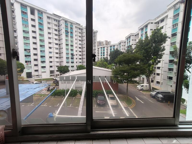 For Sale - 102 Woodlands Street 13