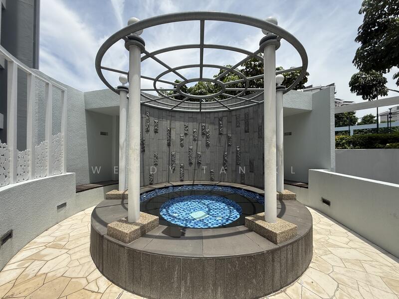 Jacuzzi Pool
