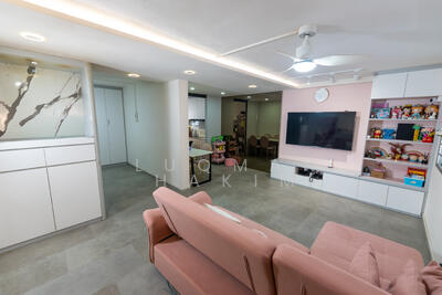 For Sale - 515 Hougang Avenue 10