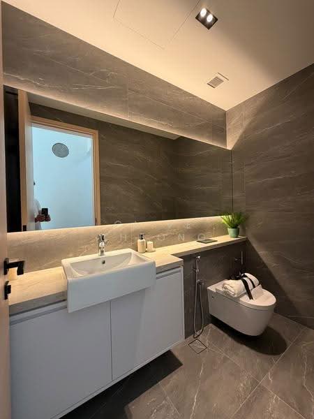 Siglap Road, East Coast / Marine Parade, 5 Bedrooms, 9,280 sqft, Detached House For Sale, by Clive Cheong, 60160067 - Bathroom - PropertyGuru.com.sg