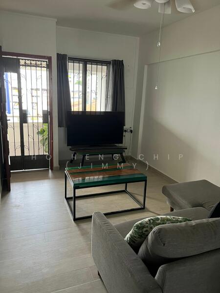 For Rent - 802 Tampines Avenue 4