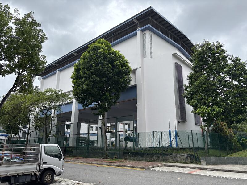 247 Hougang Avenue 3, 247 Hougang Avenue 3, 2,722 sqft, Shop / Shophouse For Rent, by Tan See Chuan, 60160169 - CommercialGuru.com.sg