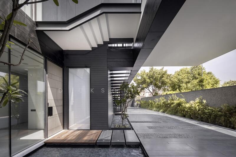 Elevated Wide Frontage. Captivating Family Haven. Coveted Neighborhood. 富豪优质洋房⭐️Dickson☎️9488.40.80, , 6 Bedrooms, 8,888 sqft, Good Class Bungalow For Sale, by Dickson Neo, 60160277 - PropertyGuru.com.sg