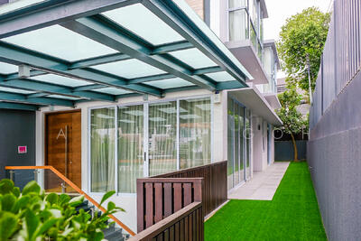 For Sale - ✨CHEAP NEW $19XX PSF Elevated D17 2.5 Sty With Attic & Pool!