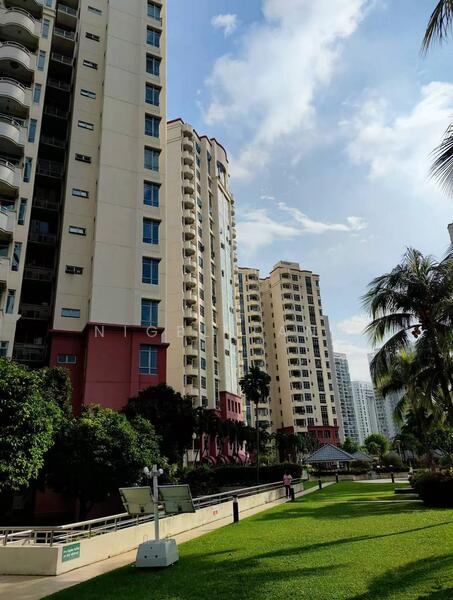 For Rent - The Makena